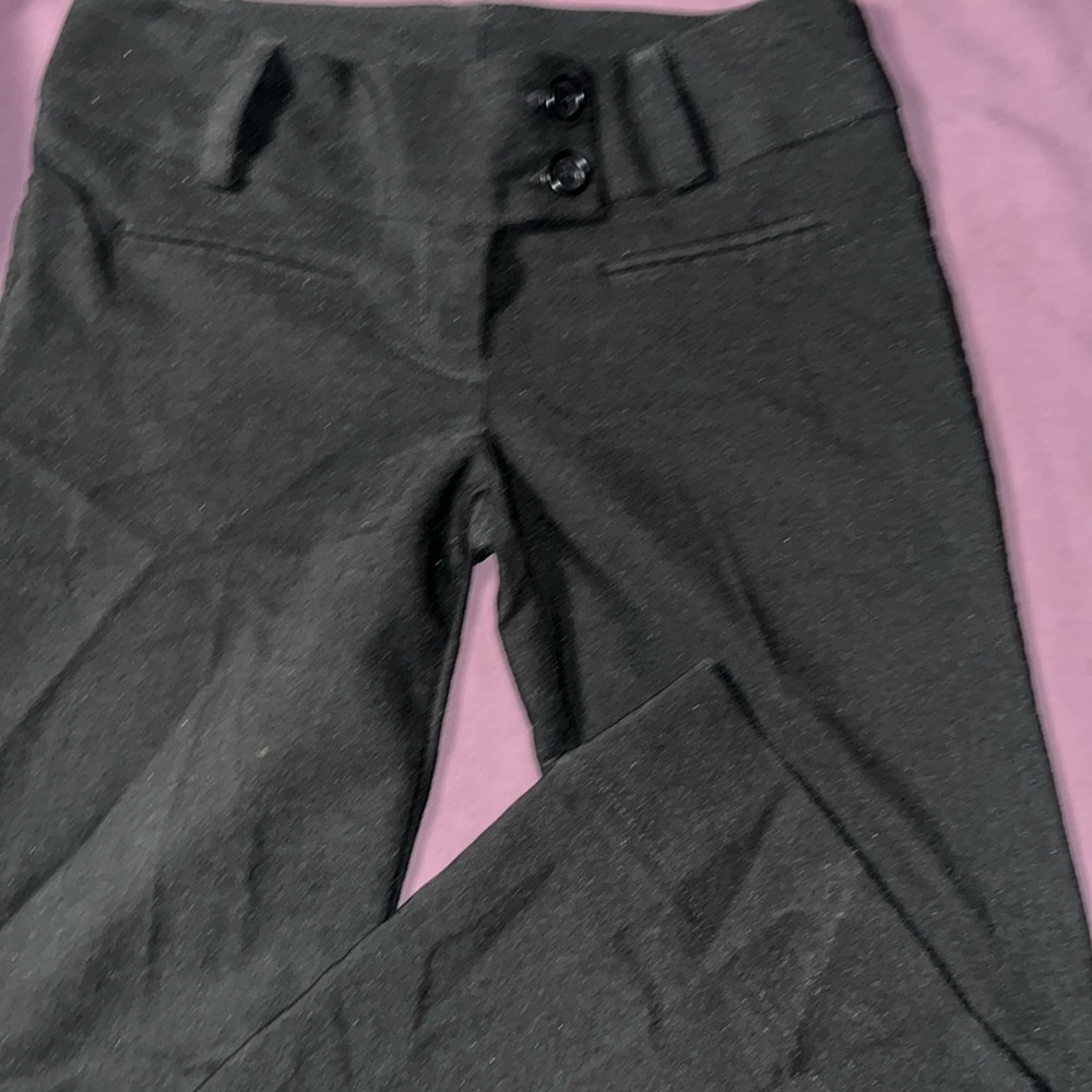 Madison & co black slacks! Very cute! 🖤